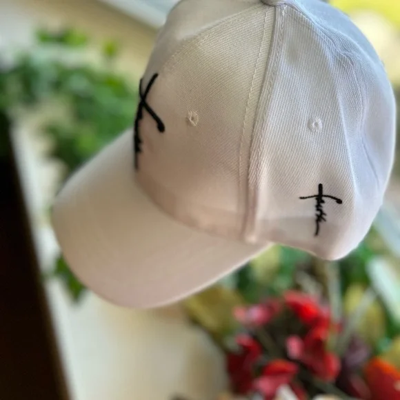 White Faith Embroidered Cap NIP - Picture 3 of 4